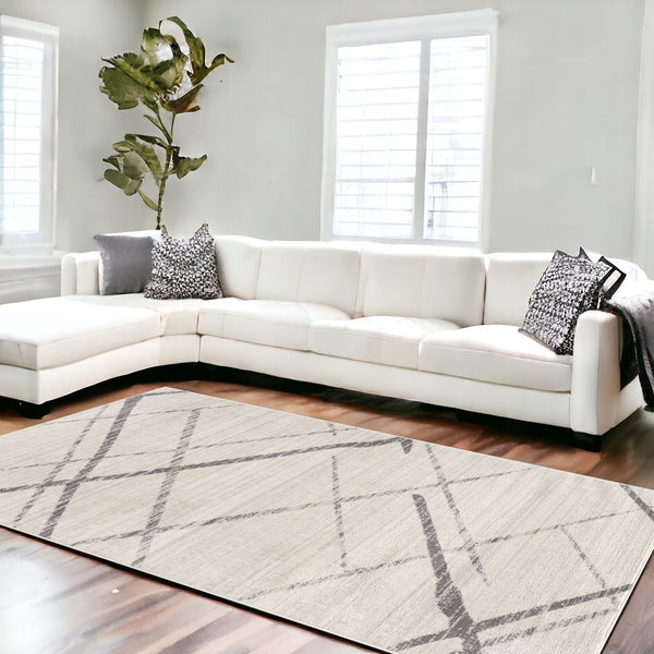 Homeroots 12' X 18' Gray Geometric Washable Non Skid Area Rug  Polypropylene 392885