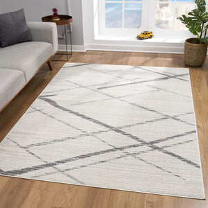 Homeroots 12' X 18' Gray Geometric Washable Non Skid Area Rug  Polypropylene 392885