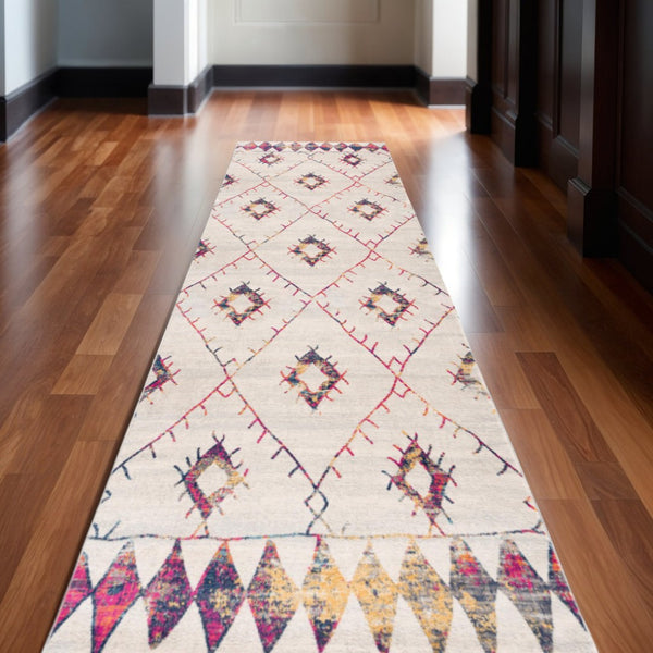 HomeRoots 20' Ivory and Gold Abstract Geometric Runner Rug - Handcrafted Elegance for Modern & Bohemian Spaces 2’ x 20’ 393048