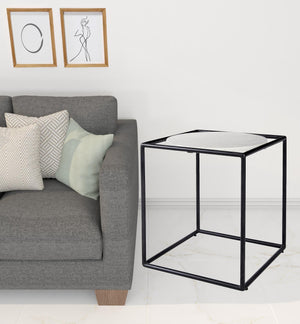 Homeroots 22" Black Marble Round End Table   393200