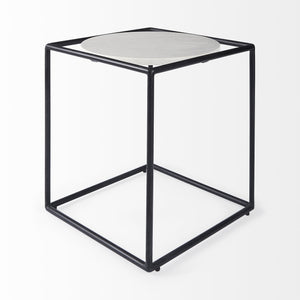 Homeroots 22" Black Marble Round End Table   393200