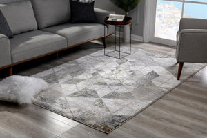 HomeRoots 4' Modern Gray and Ivory Abstract Area Rug - Power Loomed Viscose for Cozy, Stylish Home Decor 5' X 8' 393220
