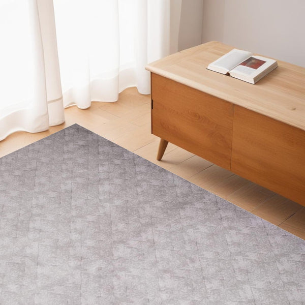 HomeRoots 4' Gray Distressed Diamonds Area Rug - Luxurious Soft Texture for Modern and Transitional Spaces 4' X 6' 393541