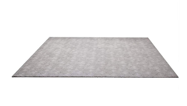 HomeRoots 4' Gray Distressed Diamonds Area Rug - Luxurious Soft Texture for Modern and Transitional Spaces 4' X 6' 393541