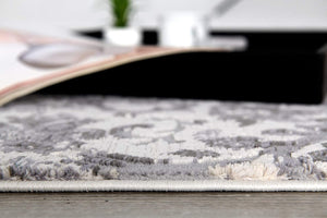 Homeroots 4' X 6' Gray And Ivory Toile Power Loom Area Rug  Polyester 393546