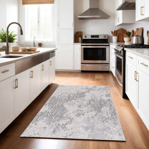 Homeroots 4' X 6' Cream And Gray Tinted Ogee Pattern Area Rug  Polyester 393560