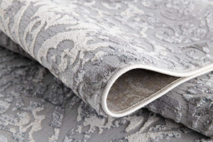 Homeroots 5' X 8' Cream And Gray Tinted Ogee Pattern Area Rug  Polyester 393561