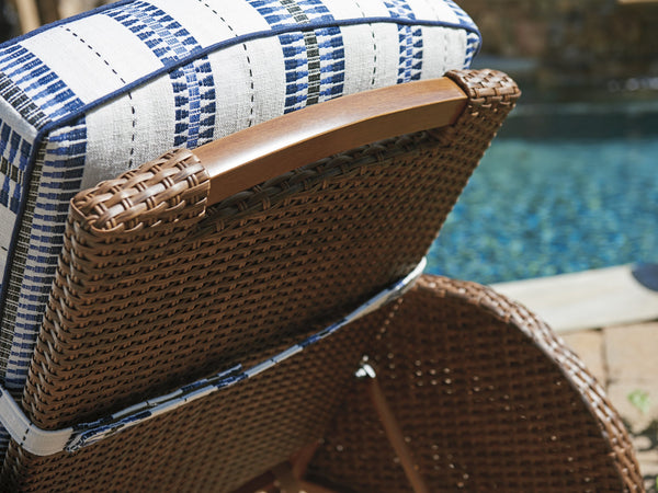 Lexington Tommy Bahama Outdoor 3935-75-40 Harbor Isle Chaise Lounge - Elegant Outdoor Seating With Plush Cushion And Wicker Design  Wood 3935-75-40
