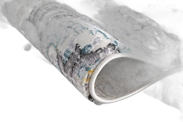 HomeRoots 4' Stylish Gray Jacobean Floral Area Rug - Modern Design with Distressed Finish for Elegant Spaces 5' X 7' 393609