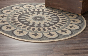 HomeRoots 6' Gray Wool Geometric Hand-Tufted Area Rug - Elevate Your Space with Timeless Texture and Style 6' Round 393638
