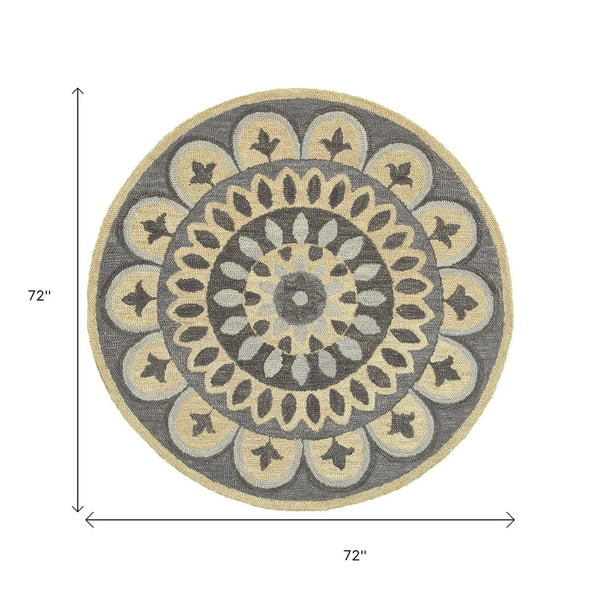 HomeRoots 6' Gray Wool Geometric Hand-Tufted Area Rug - Elevate Your Space with Timeless Texture and Style 6' Round 393638