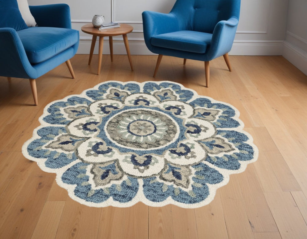 HomeRoots 6' Hand-Tufted Wool Rug with Scalloped Floral Edge in Teal Blue and Green for Cozy Living Spaces 6' Round Ivory 393676