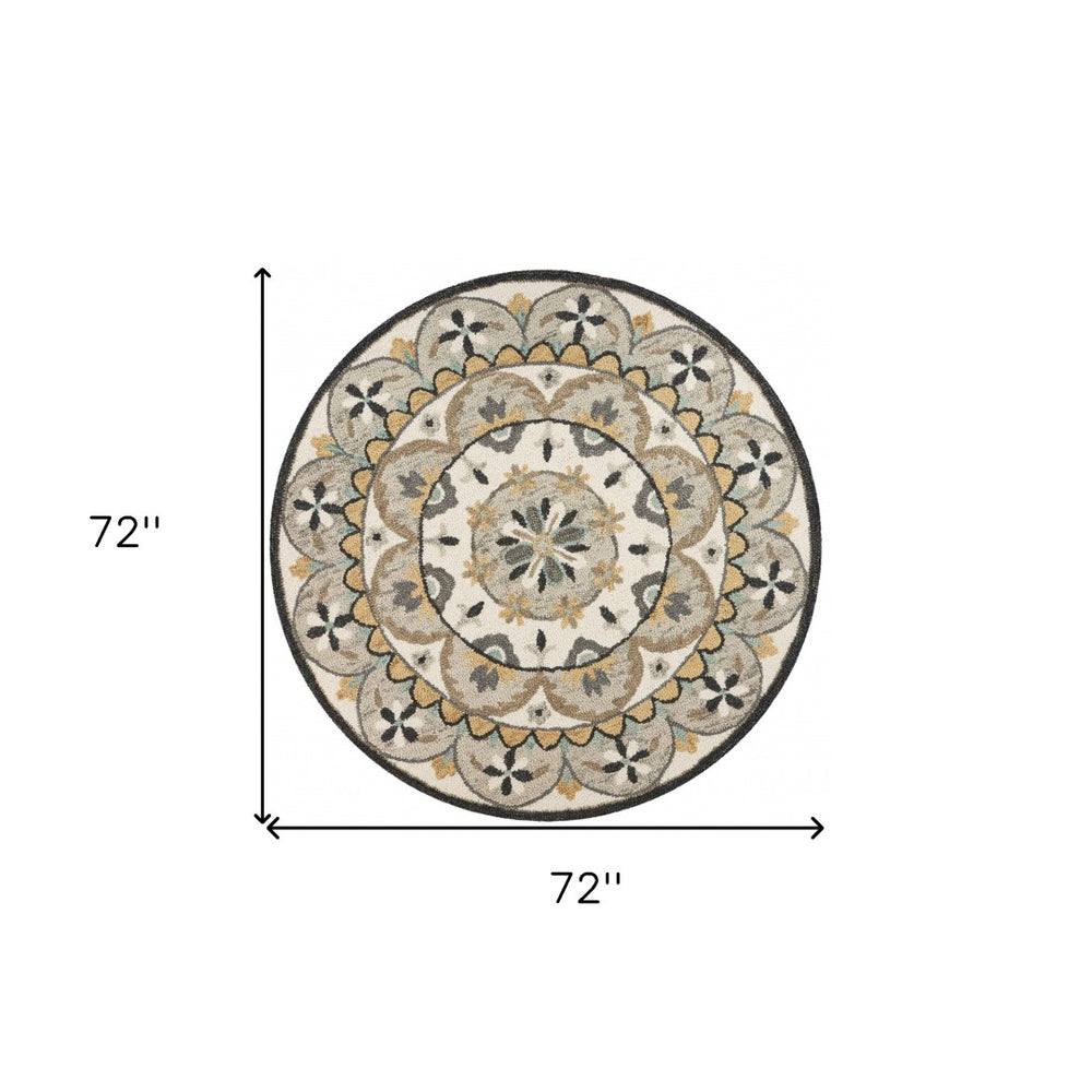 HomeRoots 6' Gray and Ivory Handmade Wool Floral Area Rug – Stylish Comfort for Any Room's Decor 6' Round 393686