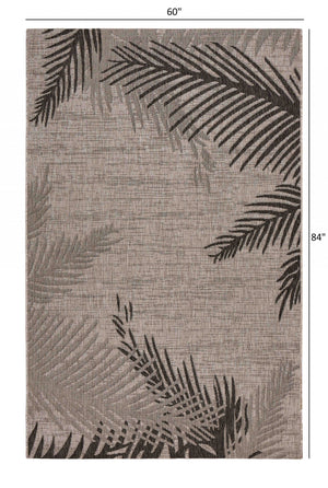 Homeroots 5' X 7' Beige Floral Indoor Outdoor Area Rug Black Polypropylene 393728