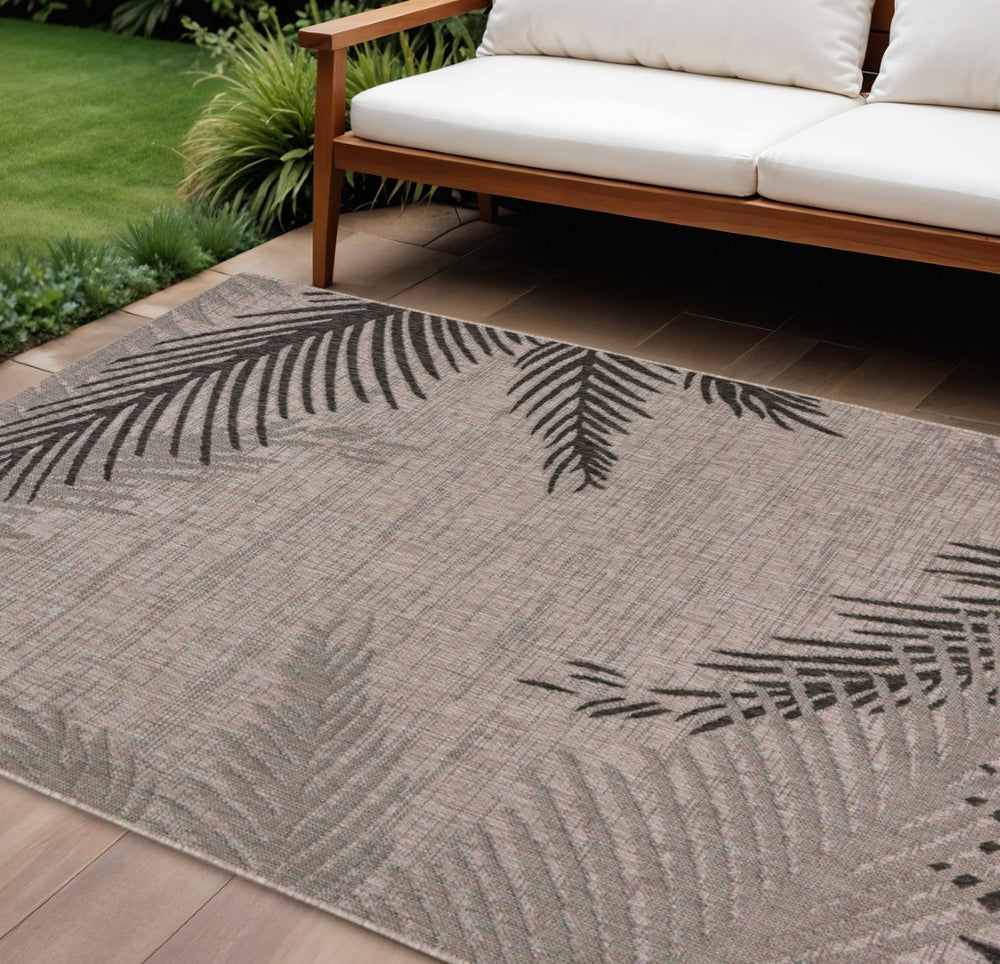 HomeRoots 8' Indoor Outdoor Area Rug – Timeless Beige Floral Design for Versatile Indoor & Outdoor Spaces 7'9" x 9'5" Black 393729