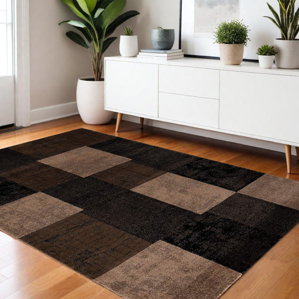 HomeRoots 10' Brown Checkered Power Loom Runner Rug - Stylish, Durable Olefin Design for High-Traffic Areas 4' X 6' 393786