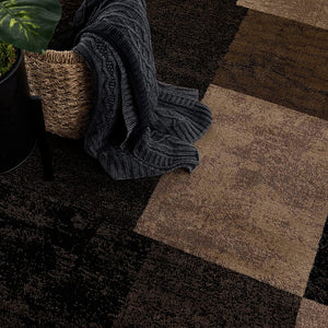 HomeRoots 10' Brown Checkered Power Loom Runner Rug - Stylish, Durable Olefin Design for High-Traffic Areas 5' X 7' 393787