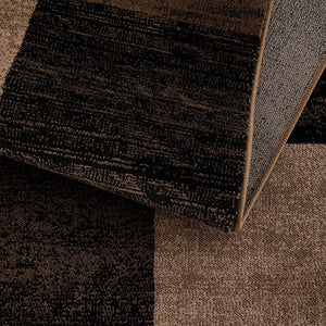HomeRoots 10' Brown Checkered Power Loom Runner Rug - Stylish, Durable Olefin Design for High-Traffic Areas 5' X 7' 393787
