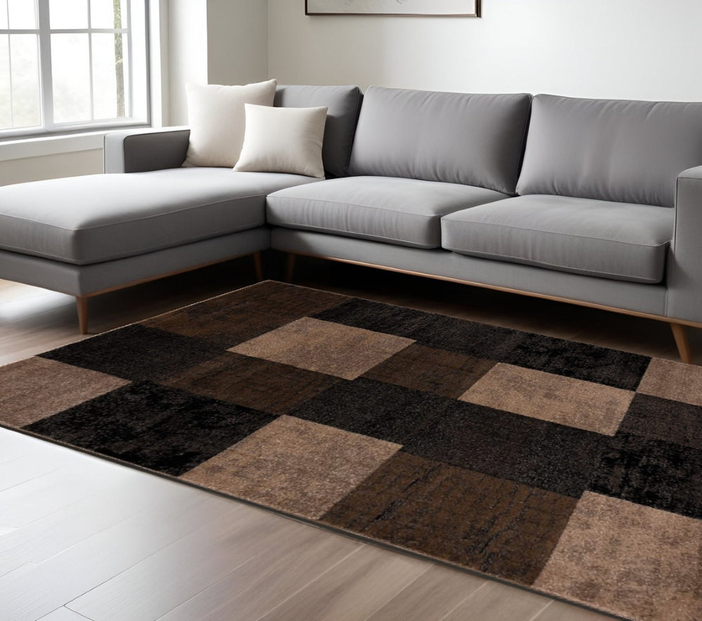 HomeRoots 10' Brown Checkered Power Loom Runner Rug - Stylish, Durable Olefin Design for High-Traffic Areas 6' X 9' 393788