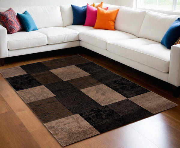 Homeroots 8' X 10' Brown Checkered Dhurrie Area Rug  Polypropylene 393789