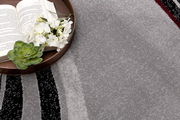 Homeroots 6' X 9' Gray Abstract Dhurrie Area Rug  Polypropylene 393817