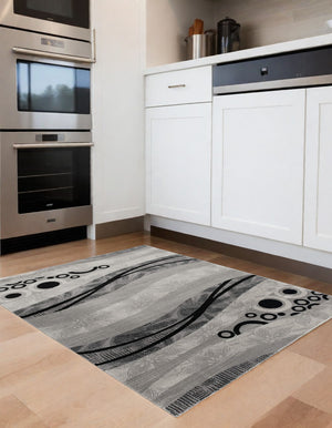 Homeroots 4' X 6' Gray Abstract Power Loom Area Rug  Polypropylene 393850