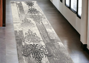 Homeroots 15' Gray Damask Dhurrie Runner Rug  Polypropylene 393892