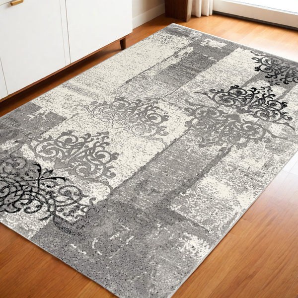 Homeroots 4' X 6' Gray Damask Dhurrie Area Rug  Polypropylene 393899