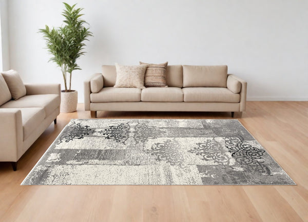 Homeroots 6' X 9' Gray Damask Dhurrie Area Rug  Polypropylene 393901