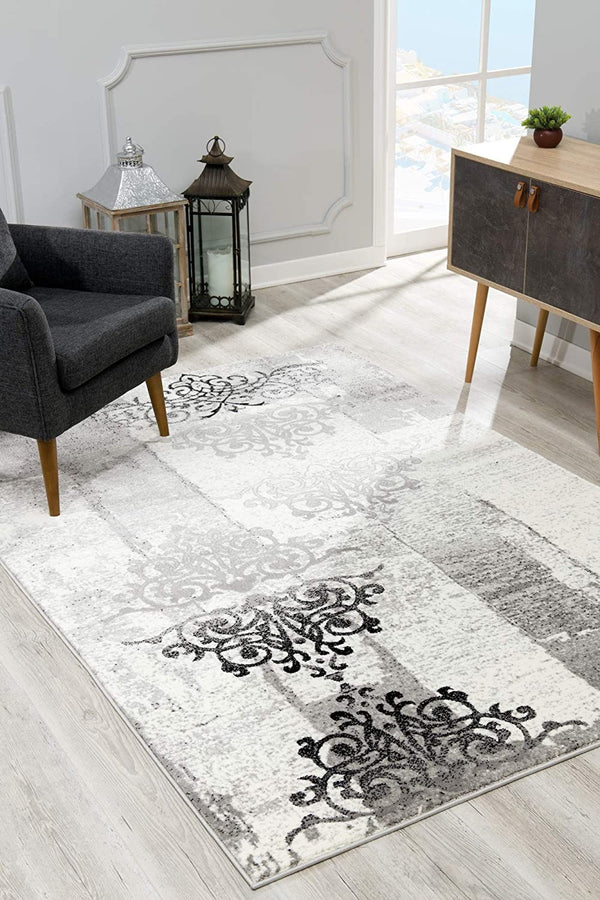 Homeroots 8' X 10' Gray Damask Dhurrie Area Rug  Polypropylene 393902