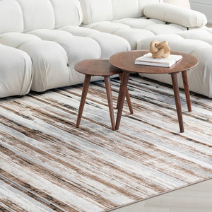 Homeroots 4' X 6' Gray And Brown Abstract Distressed Area Rug  Polypropylene 393992