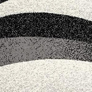 HomeRoots 10' Elegant Black Gray White Marble Effect Power Loom Runner Rug for Stylish Hallways & Spaces 4' X 6' 394055