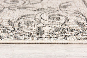 HomeRoots 5' Ikat Area Rug in Ivory and Gray – Modern Non-Skid Design for Elegant Living Spaces and Durability 5' x 8' 394060