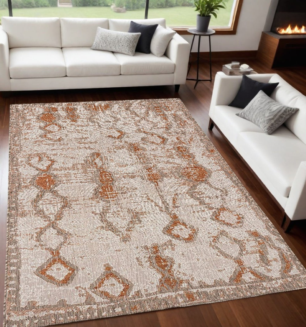 HomeRoots 5' Beige and Brown Abstract Area Rug – Modern Design for Living Rooms, Dining Spaces, and More 5' x 8' 394104
