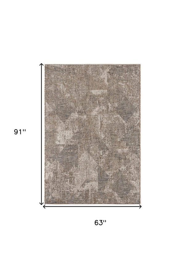 HomeRoots 5' Gray and Ivory Abstract Area Rug - Modern, Durable, and Easy-Care for Stylish Living Spaces 5' X 7' 394124