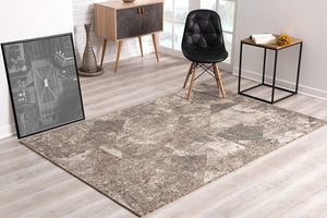 HomeRoots 5' Gray and Ivory Abstract Area Rug - Modern, Durable, and Easy-Care for Stylish Living Spaces 8' x 10' 394125