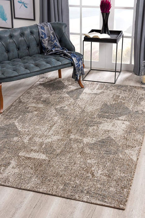 HomeRoots 5' Gray and Ivory Abstract Area Rug - Modern, Durable, and Easy-Care for Stylish Living Spaces 8' x 10' 394125