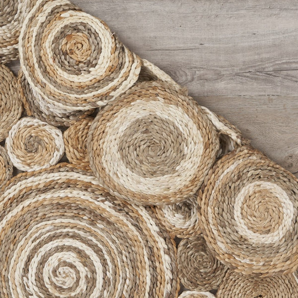 HomeRoots 5' Natural Jute Hand Braided Area Rug - Eco-Friendly, Durable Charm for Coastal and Farmhouse Styles 6' Round Round 394212