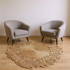HomeRoots 6' Natural Jute Hand-Braided Geometric Rug - Eco-Friendly, Versatile Design for Modern Interiors 6' Round 394226