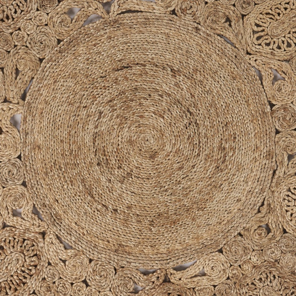 HomeRoots 6' Natural Jute Hand-Braided Geometric Rug - Eco-Friendly, Versatile Design for Modern Interiors 6' Round 394226