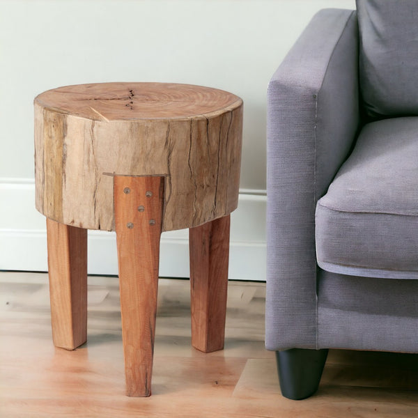 HomeRoots 18" Rustic Reclaimed Wood Round End Table with Distressed Finish - Perfect for Living Room Decor! 394251