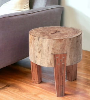 HomeRoots 15" Distressed Reclaimed Wood Round End Table - Vintage Charm for Compact Spaces, Versatile Accent Piece 394252