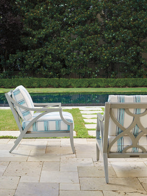 Lexington Tommy Bahama Outdoor 3945-11-40 Elegant Lounge Chair For Outdoor Living - Stylish, Durable Design For Relaxation & Entertaining Gray  3945-11-40
