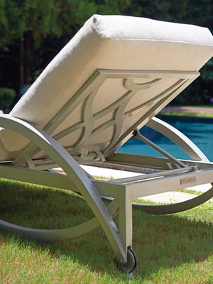 Lexington Tommy Bahama Outdoor 3945-75-40 Chaise Lounge - Elegant Outdoor Seating With Artisan Finish For Luxurious Alfresco Living Gray  3945-75-40