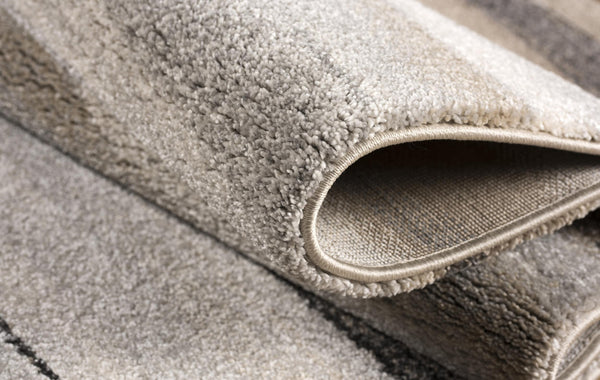 Homeroots 7' X 10' Cream And Tan Abstract Marble Area Rug  Polyester 394983