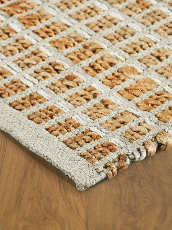 Homeroots 5' Hand Woven Area Rug - Unique Artisan Crafted Design For Warmth And Elegance In Any Room 5' X 8' Jute 395141
