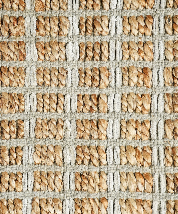 Homeroots 5' Hand Woven Area Rug - Unique Artisan Crafted Design For Warmth And Elegance In Any Room 9' X 12' Jute 395143