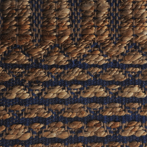 Homeroots 5' X 8' Tan And Blue Detailed Lattice Area Rug  Jute 395171