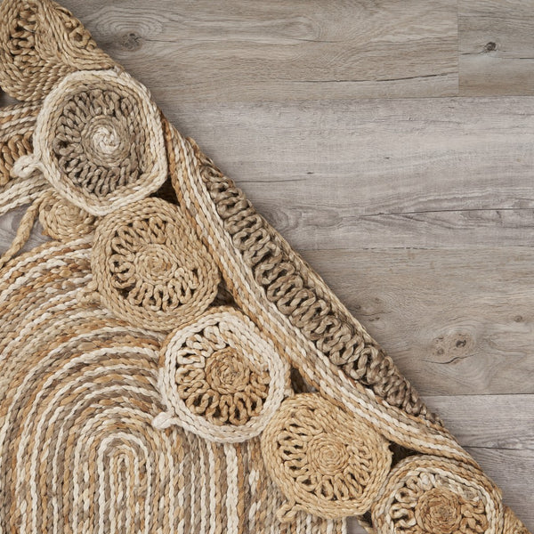 Homeroots 7' Natural Round Hand Braided Area Rug  Jute 395178