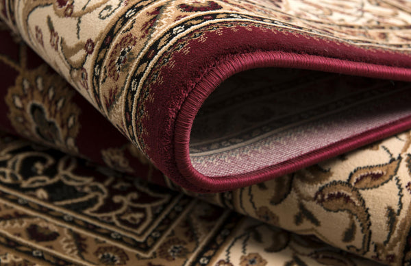 Homeroots 5' X 8' Red And Beige Floral Medallion Power Loom Area Rug  Olefin 395377